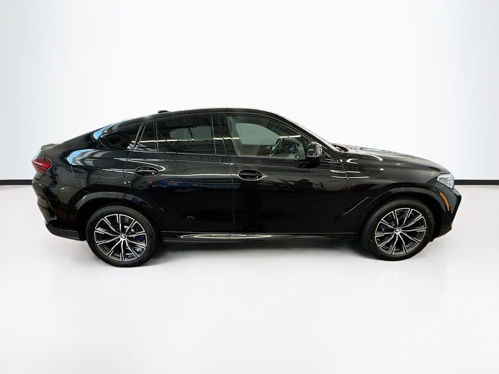 2023 BMW X6 M50i