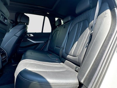 2021 BMW X5 M50i