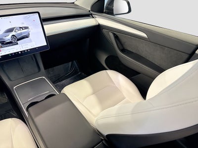 2025 Tesla Model Y Long Range