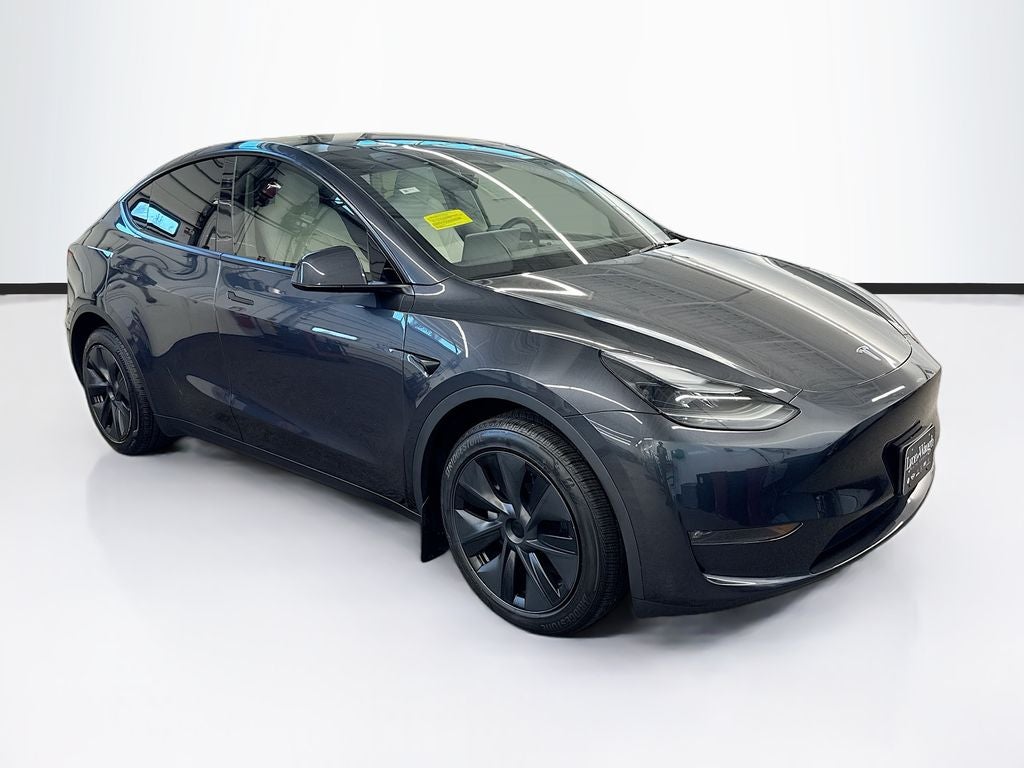 2025 Tesla Model Y Long Range