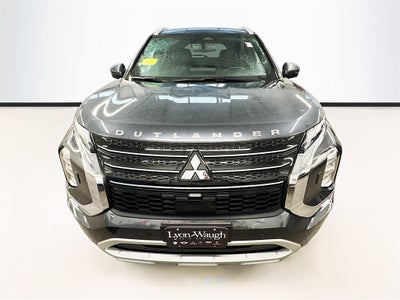 2025 Mitsubishi Outlander PHEV Base