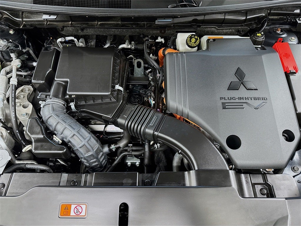 2025 Mitsubishi Outlander PHEV Base