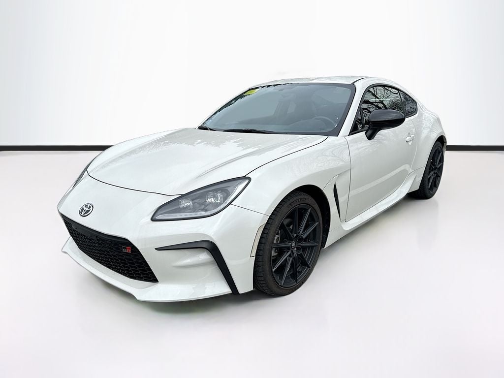 2024 Toyota GR86 Premium