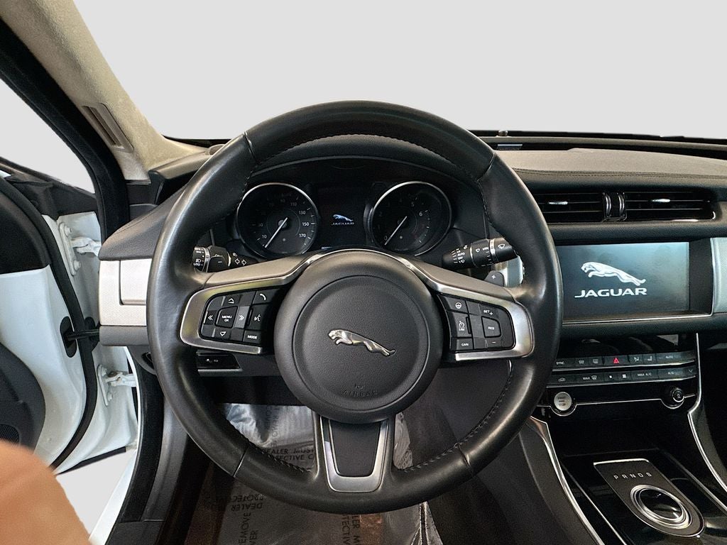 2020 Jaguar XF 25t Prestige