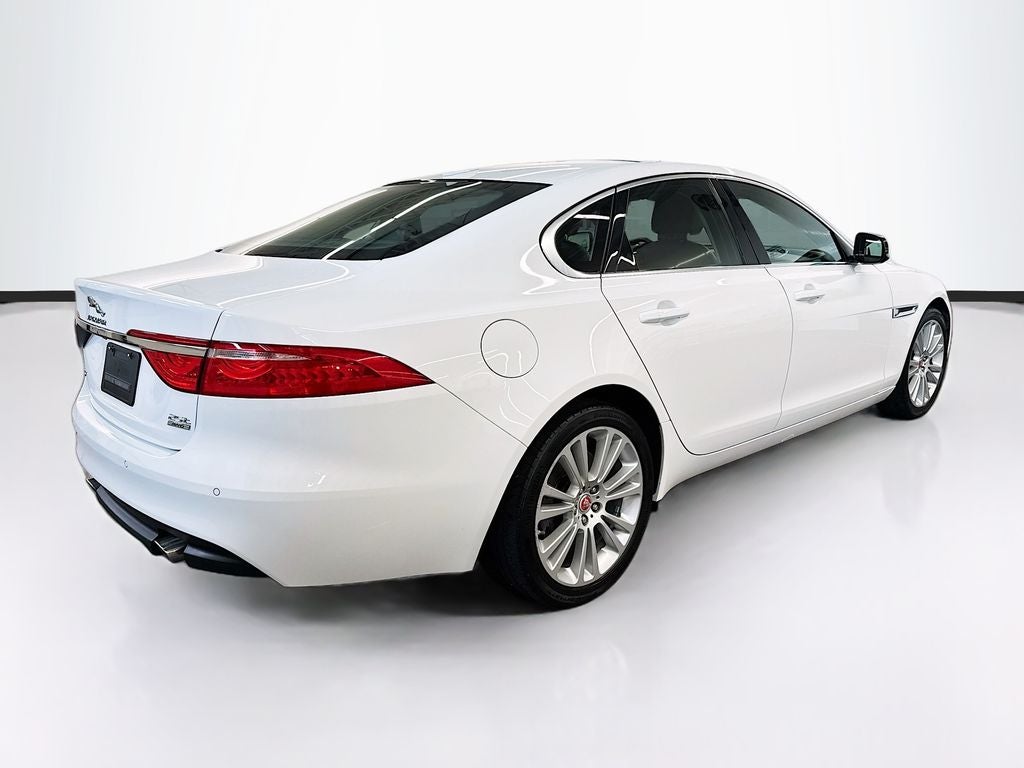 2020 Jaguar XF 25t Prestige