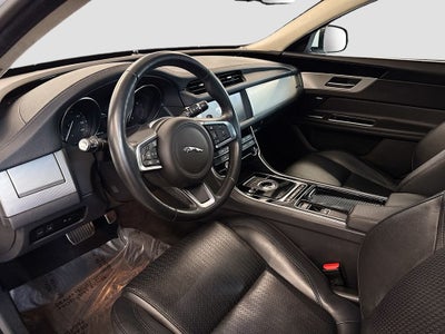 2020 Jaguar XF 25t Prestige