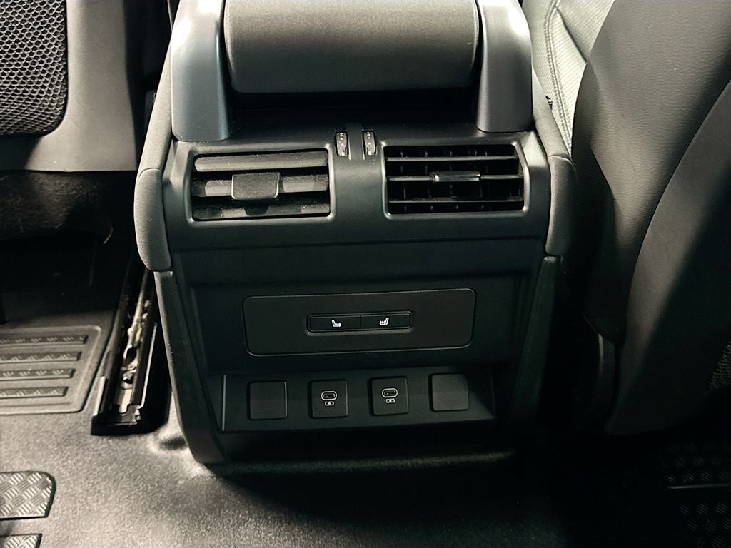 2023 Land Rover Defender 90 X-Dynamic SE