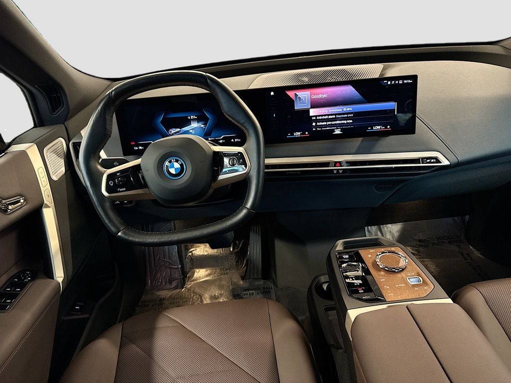 2023 BMW iX M60