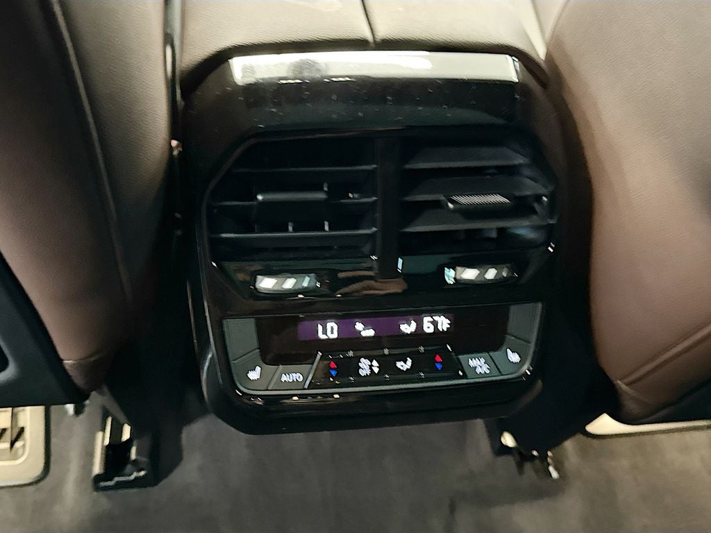 2023 BMW iX M60