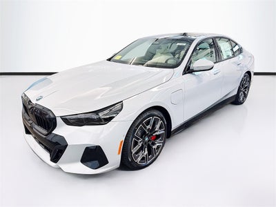 2026 BMW 550e 550e xDrive