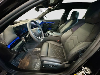2025 BMW 550e xDrive 550e xDrive