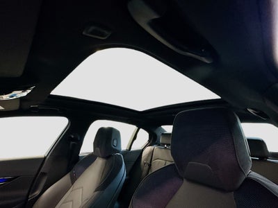 2025 BMW 550e xDrive 550e xDrive