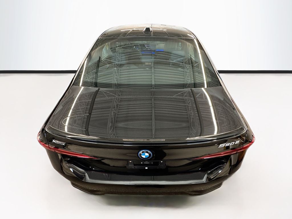 2025 BMW 5 Series 550e xDrive