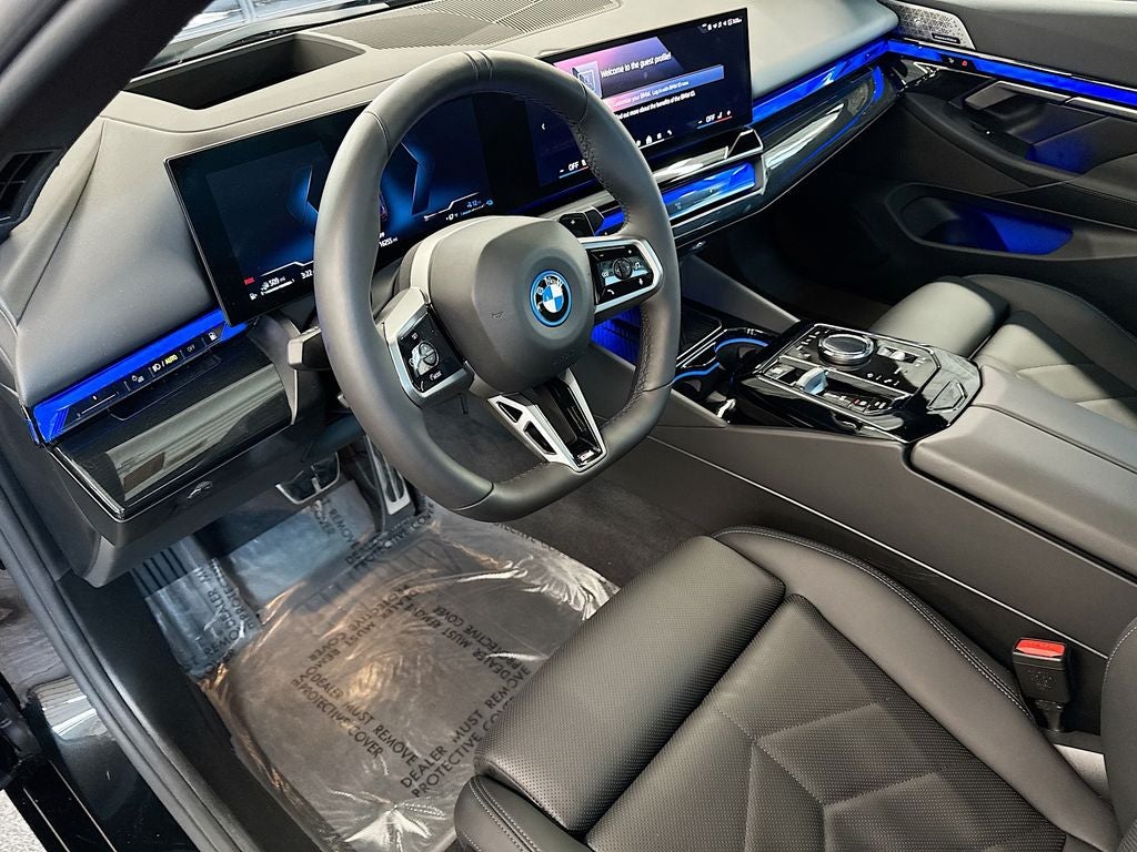 2025 BMW 550e xDrive 550e xDrive