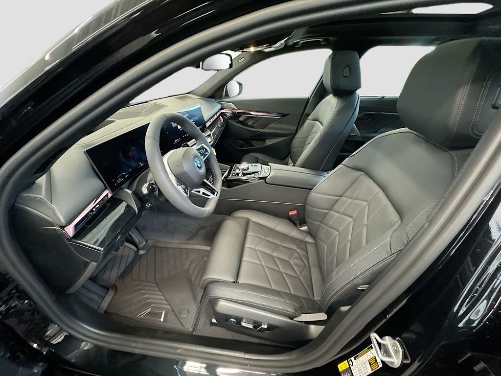 2026 BMW 550e 550e xDrive