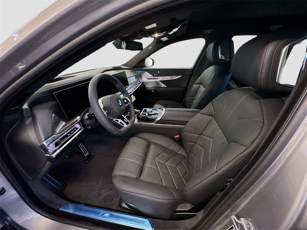 2025 BMW 760i 760i xDrive