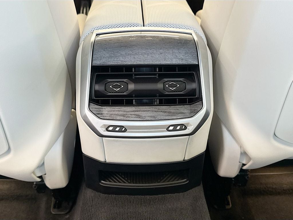 2023 BMW 760i 760i xDrive