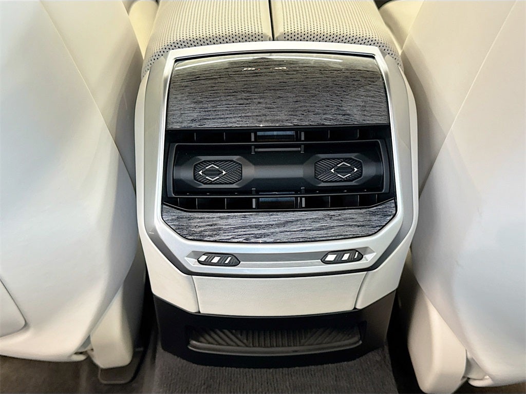 2023 BMW 760i 760i xDrive