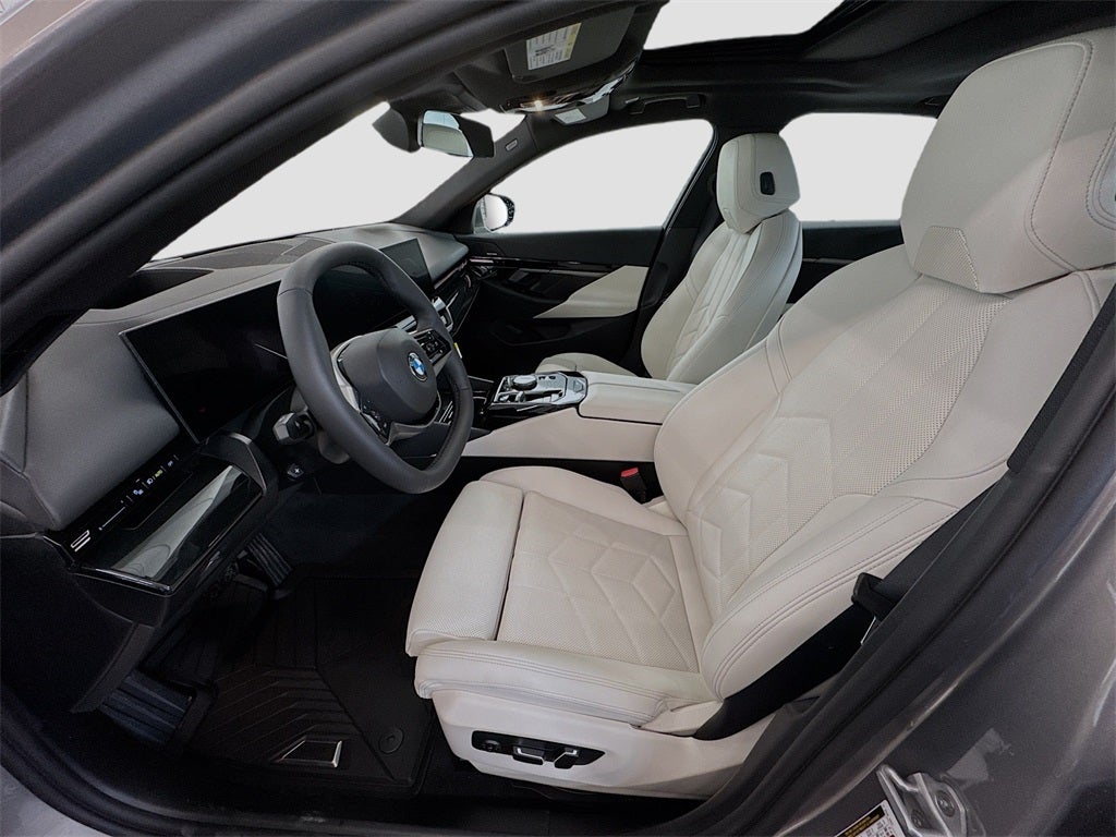 2026 BMW 530i 530i xDrive