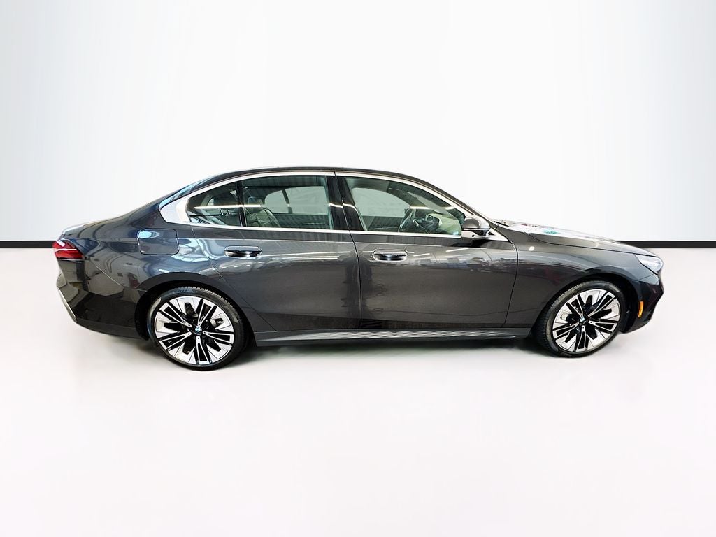 2024 BMW 5 Series 530i xDrive