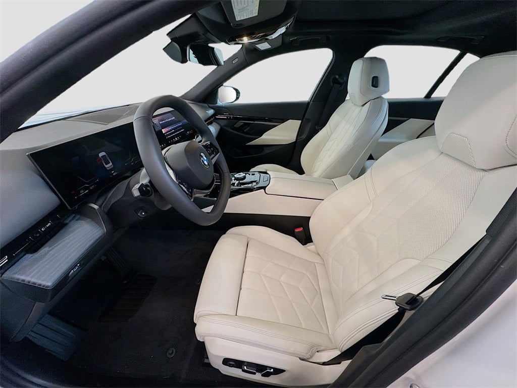 2026 BMW 530i 530i xDrive