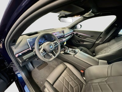 2027 BMW 540i 540i xDrive