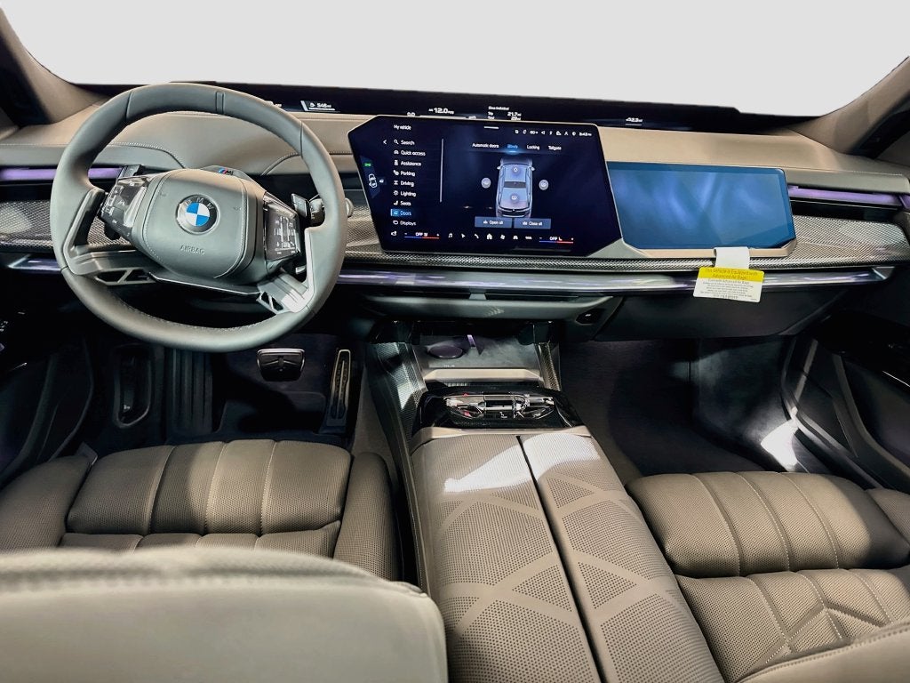 2027 BMW 740i 740i xDrive
