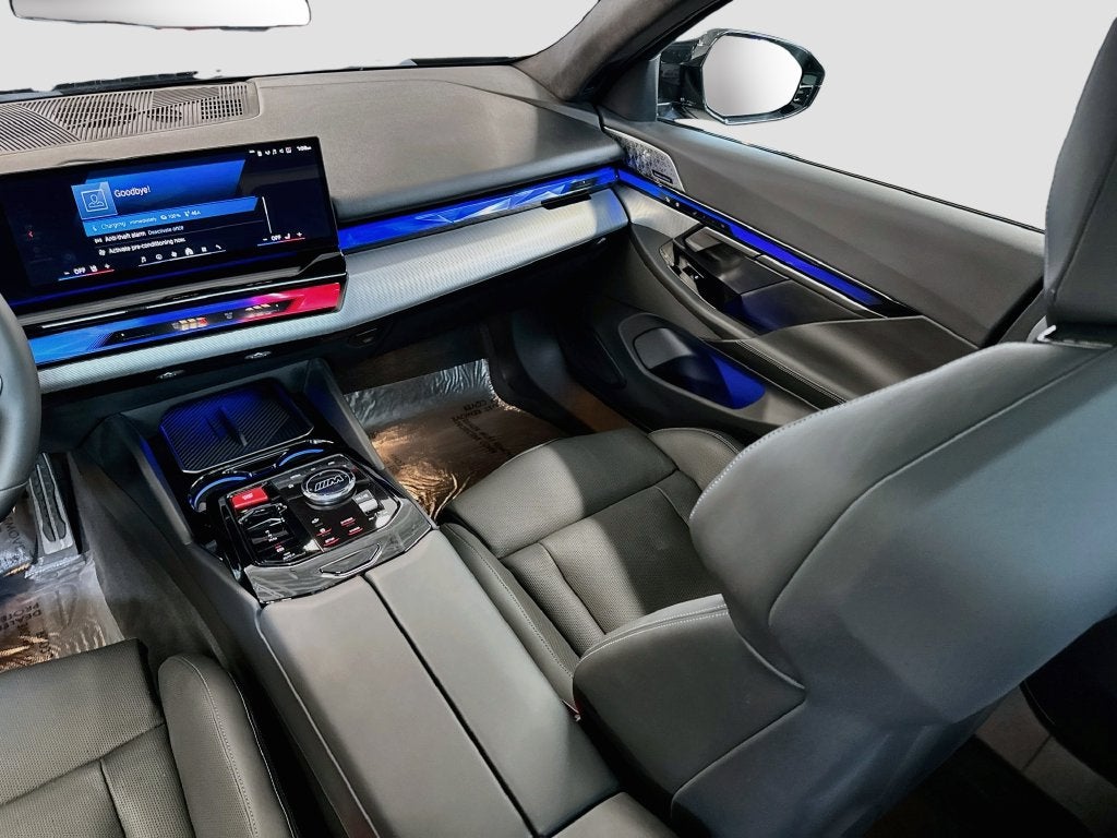 2025 BMW M5 Base