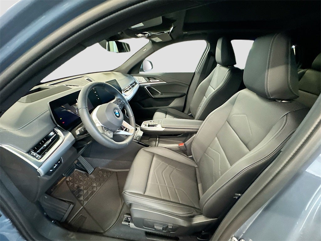 2025 BMW X2 xDrive28i
