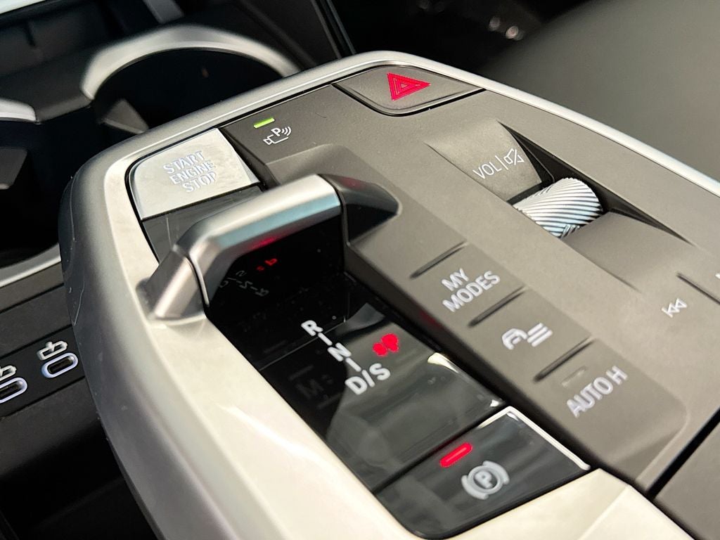 2025 BMW X2 xDrive28i