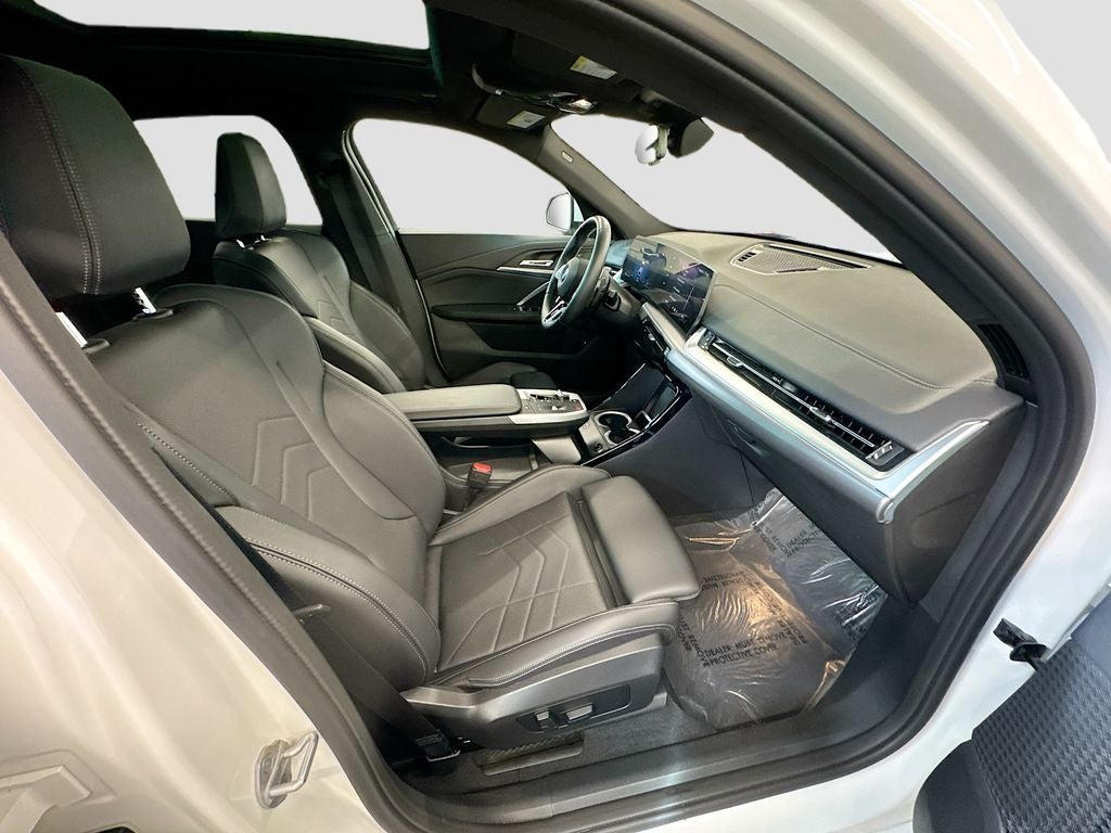 2025 BMW X2 xDrive28i