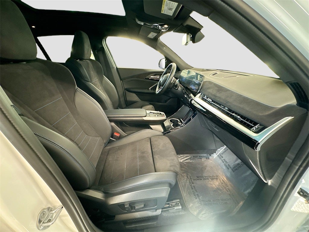 2025 BMW X2 xDrive28i