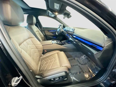 2025 BMW i5 xDrive40 xDrive40