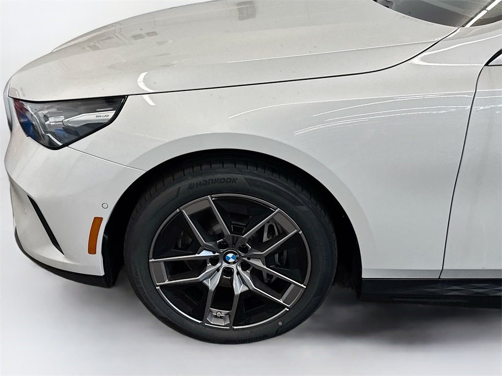 2026 BMW i5 xDrive40