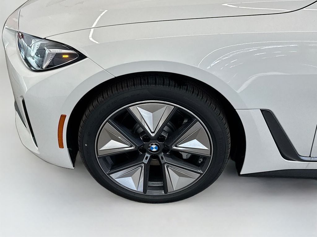2026 BMW i4 xDrive40