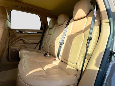 2016 Porsche Cayenne Base