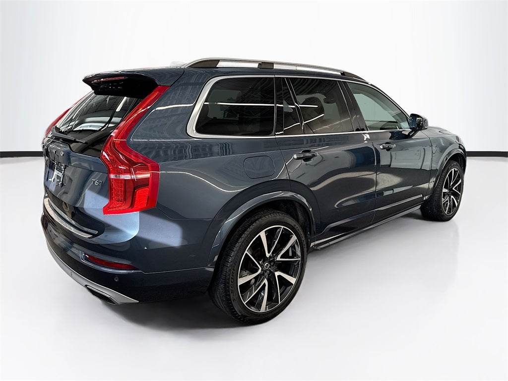 2018 Volvo XC90 T6 Momentum