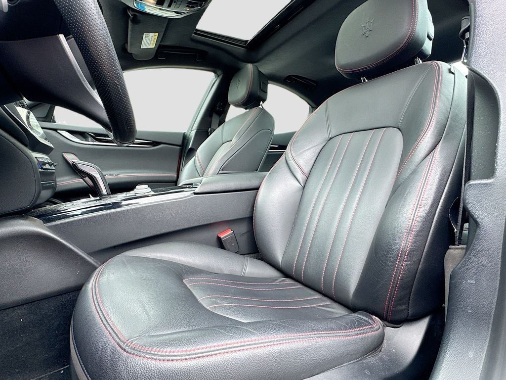 2022 Maserati Ghibli Modena Q4