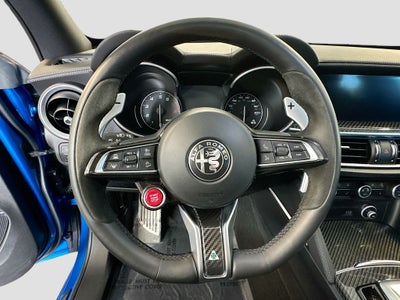 2023 Alfa Romeo Stelvio Quadrifoglio