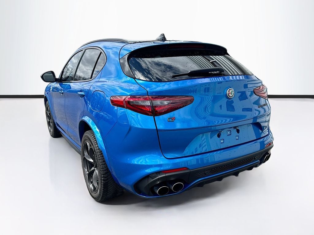 2023 Alfa Romeo Stelvio Quadrifoglio