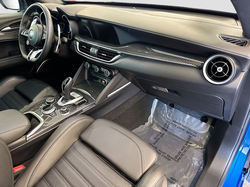 2023 Alfa Romeo Stelvio Quadrifoglio