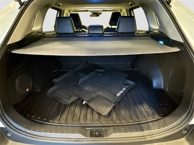 2020 Toyota RAV4 Limited