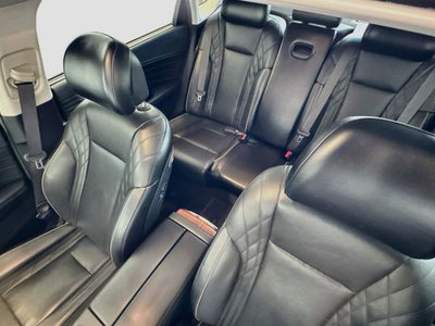 2020 Kia K900 Luxury