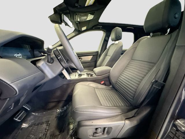 2025 Land Rover Discovery Sport SE
