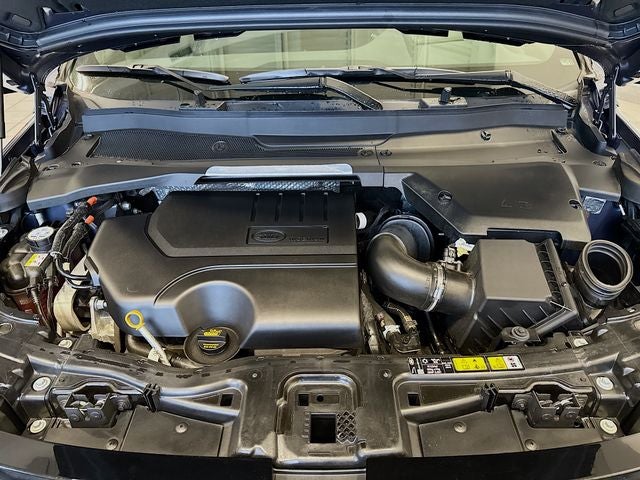 2025 Land Rover Discovery Sport SE
