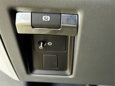 2023 Land Rover Defender 110 SE