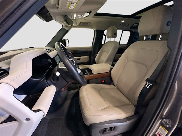 2023 Land Rover Defender 110 SE