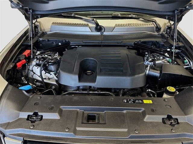 2023 Land Rover Defender 110 SE