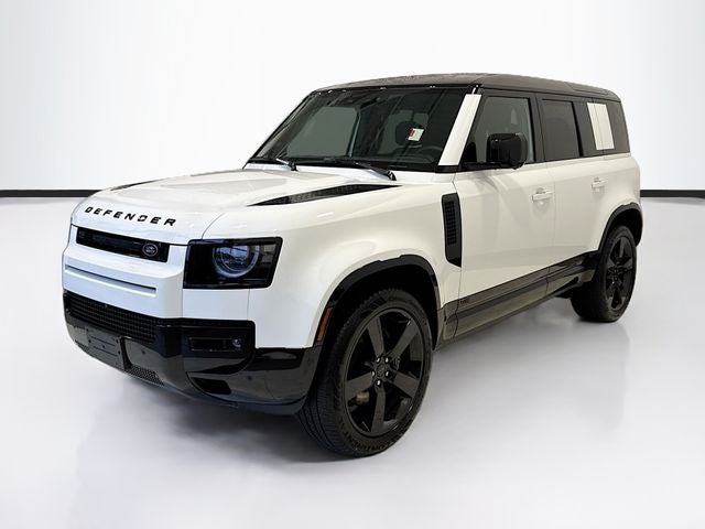 2026 Land Rover Defender 110 V8
