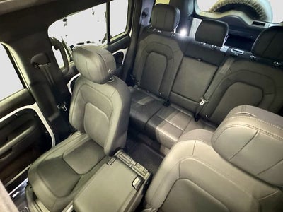 2026 Land Rover Defender 110 V8